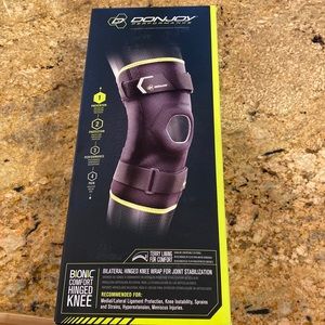 DonJoy Performance Bionic Comfort Hinged Knee Brac